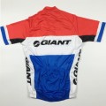Ensemble cuissard vélo et maillot cyclisme Giant