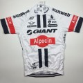 Ensemble cuissard vélo et maillot cyclisme équipe pro Giant