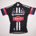 Ensemble cuissard vélo et maillot cyclisme équipe pro Giant