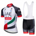 Ensemble cuissard vélo et maillot cyclisme équipe pro UAE Team Emirates 2018