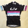 Ensemble cuissard vélo et maillot cyclisme femme Liv