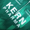 Ensemble cuissard vélo et maillot cyclisme équipe pro KERN Pharma 2022 Aero Mesh